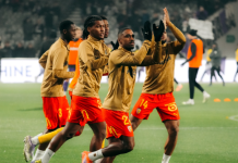 Lens slavio u Toulouseu i pobjegao PSG-u na vrhu